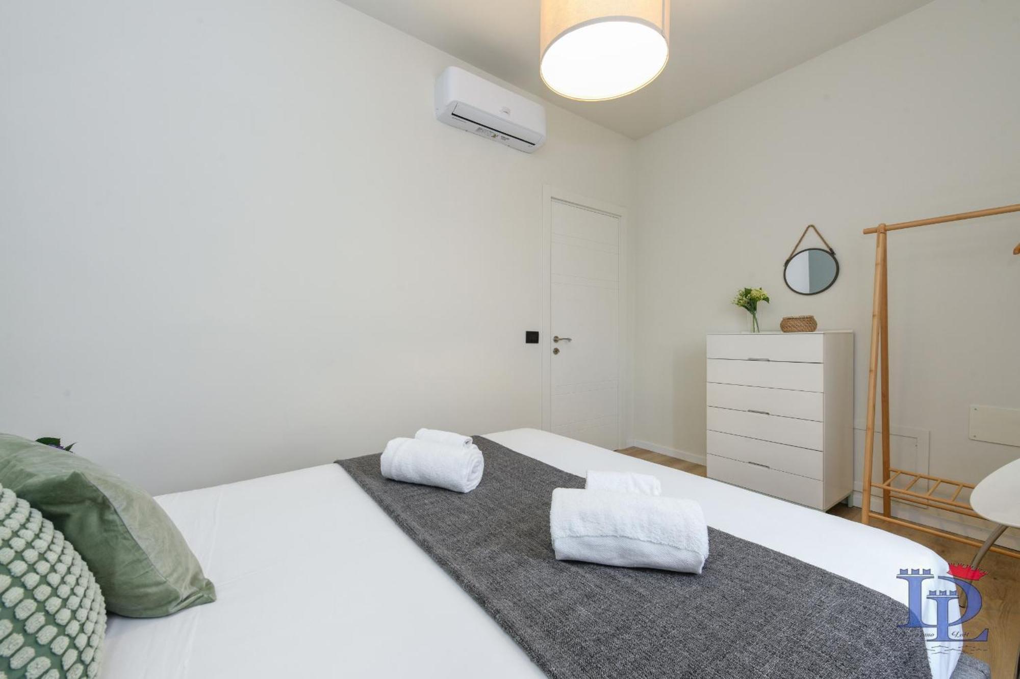 Desenzanoloft Official Partner Marriott Homes & Villas - Zen Apartment Desenzano del Garda Esterno foto